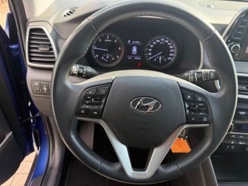 Hyundai TUCSON - 10