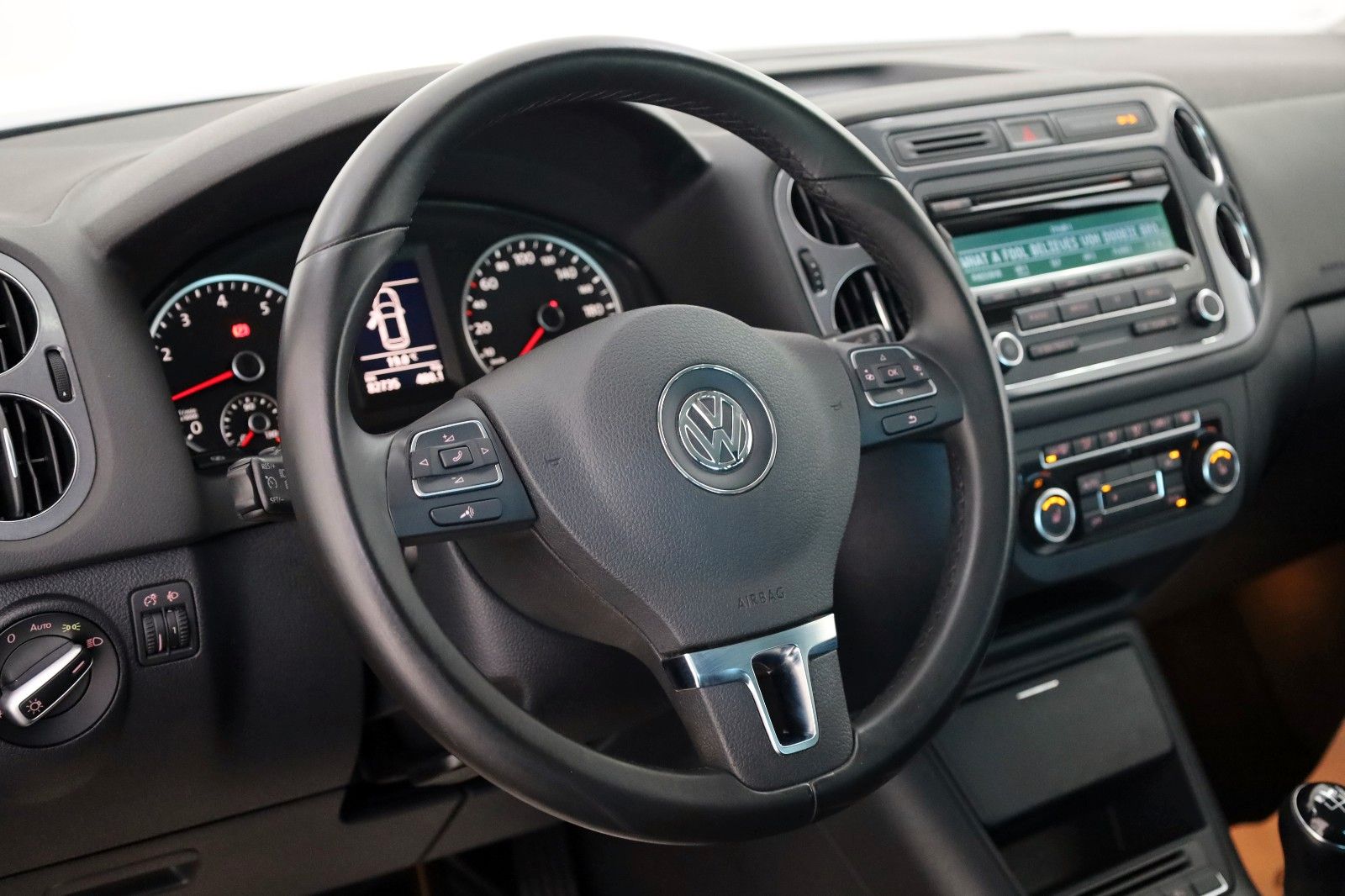 Fahrzeugabbildung Volkswagen Tiguan Trend & Fun BMT SH,PDC,8 fach bereieft