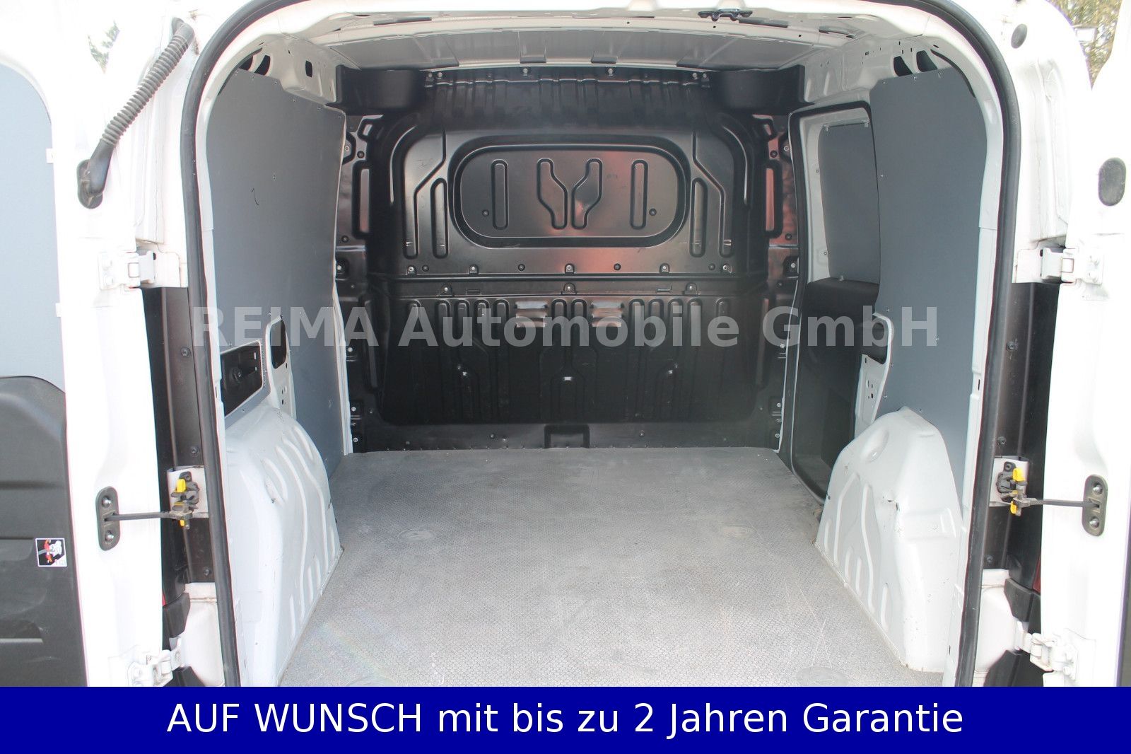 Fahrzeugabbildung Fiat Doblo Doblò SX 1,6 D  Kasten, Klima, Apple Car