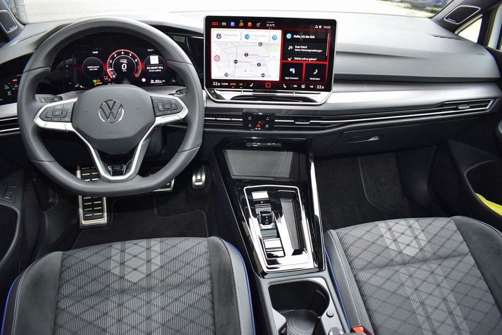 Volkswagen Golf VIII Variant 1.5 eTSI DSG R-Line Matrix foto 2