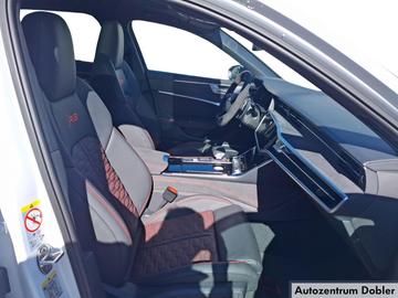 2025 AUDI RS6 photo 10