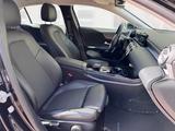 Mercedes-Benz A 180 Automatik *Navi*LED Scheinwerfer*Leder* - Mercedes-Benz A-Klasse mit Benzin-Antrieb: Automatik