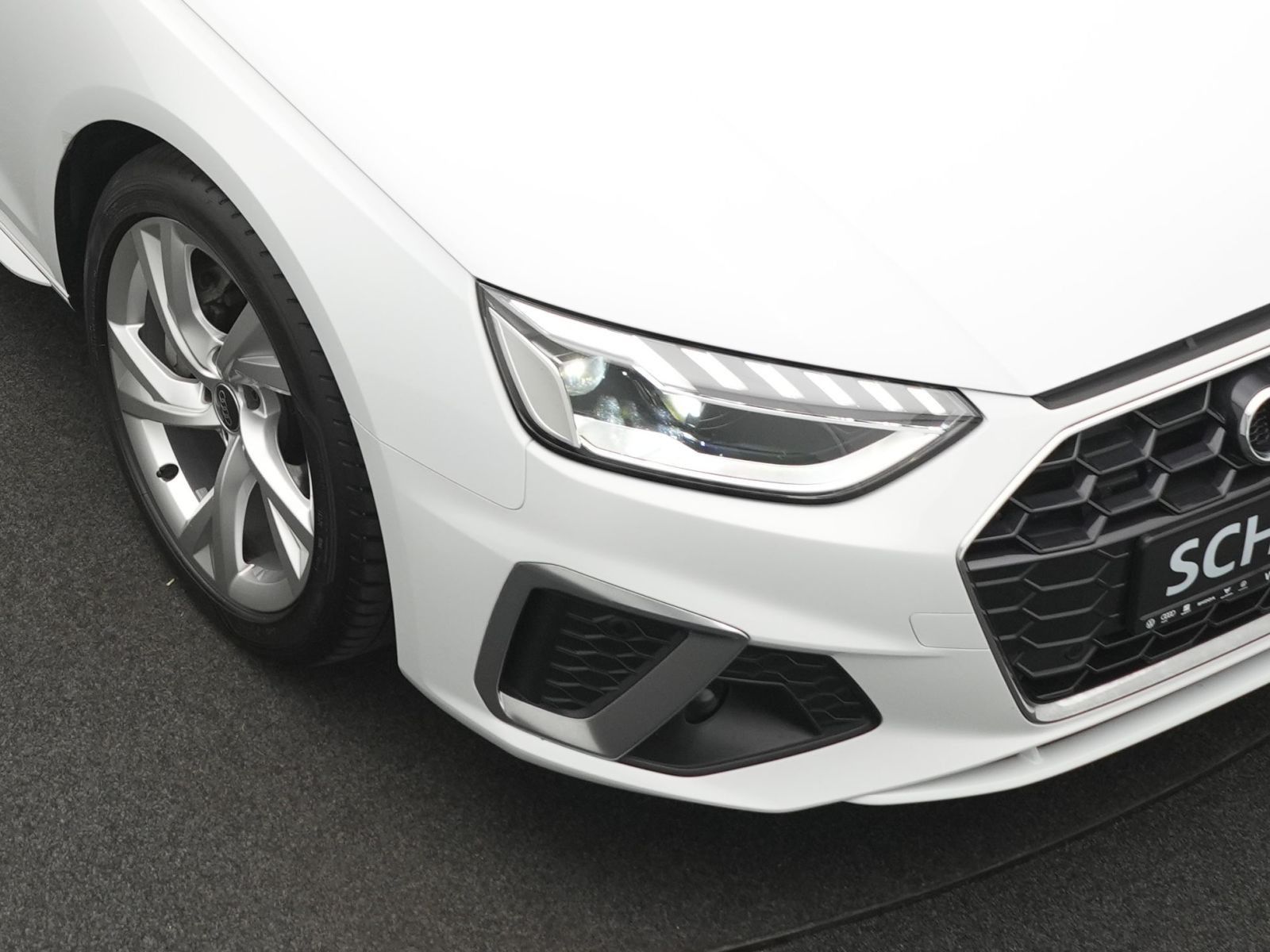 Audi A4 - Bild 19
