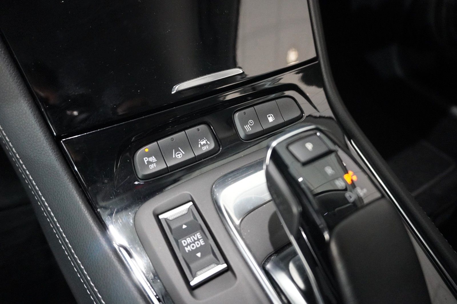 Fahrzeugabbildung Opel Grandland (X) ULTIMATE 4HYBRID NAVI/LED/SPORT/SH