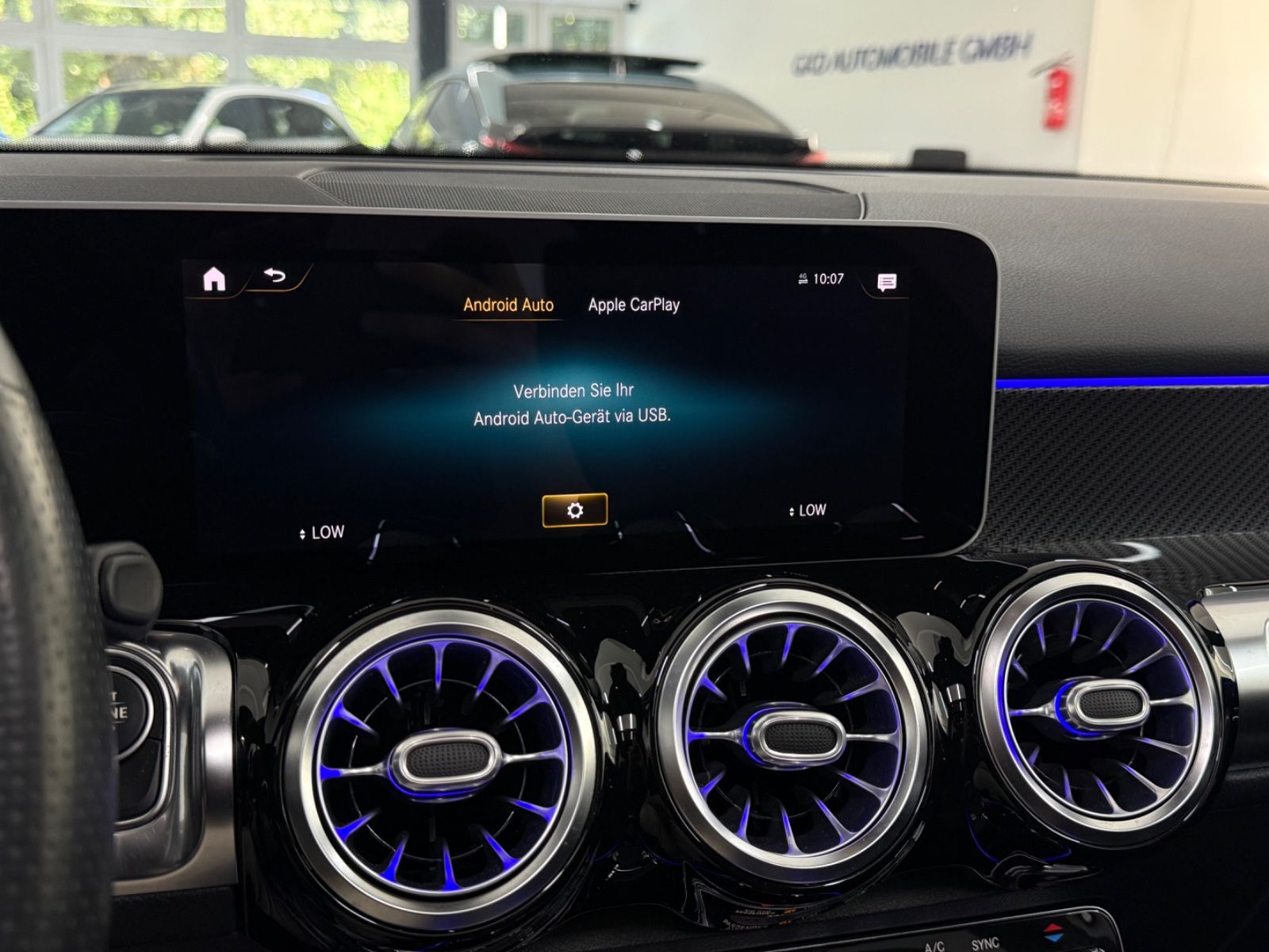 Mercedes-Benz GLB 250 4M AMG Line Pano Night Memory 360° foto 24