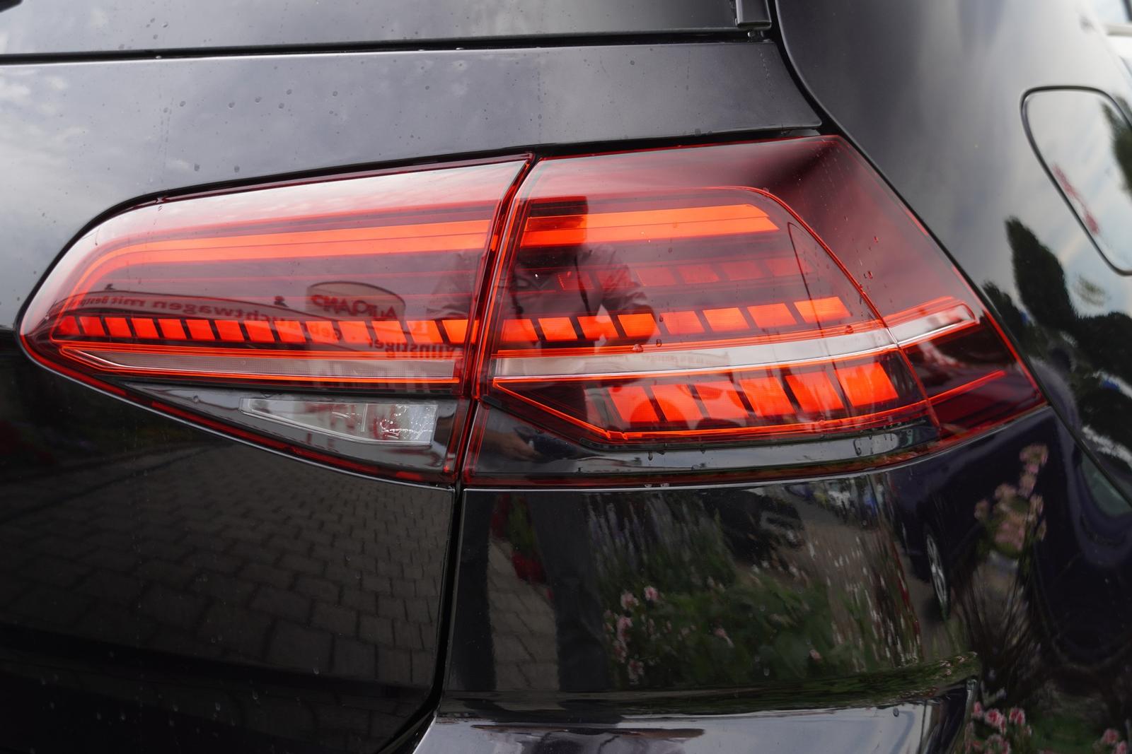 Volkswagen Golf VII 2.0 GTI Performance DSG LED Navi ACC