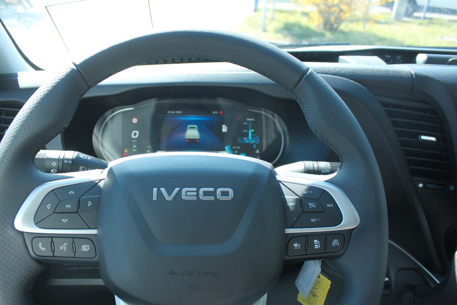 Fahrzeugabbildung Iveco Daily 72 C 21HA8 Koffer LBW u. AHK