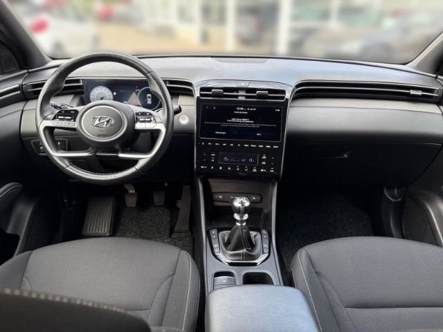 Fahrzeugabbildung Hyundai Tucson 1.6 Blackline 2WD +KLIMA+NAVI+PDC+SHZ+UVM