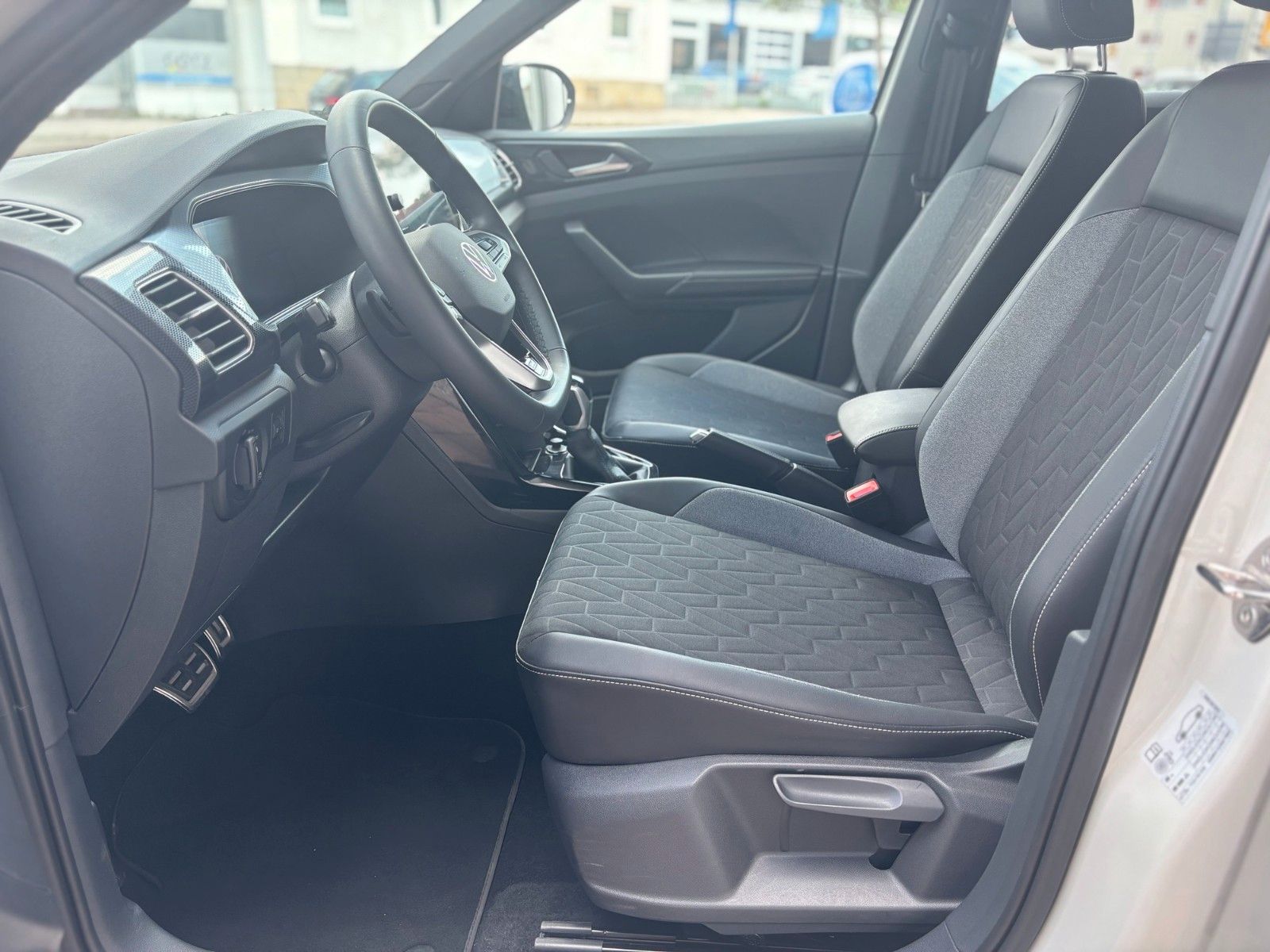 Fahrzeugabbildung Volkswagen T-Cross 1.0 TSI 85 kW Goal
