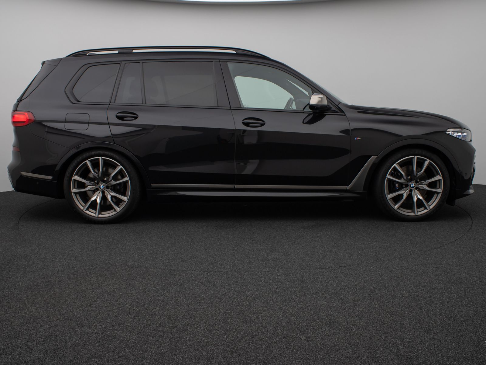 Fahrzeugabbildung BMW X7 M50i Panorama Laser 360°HUD H/K SoftCl 22Zoll