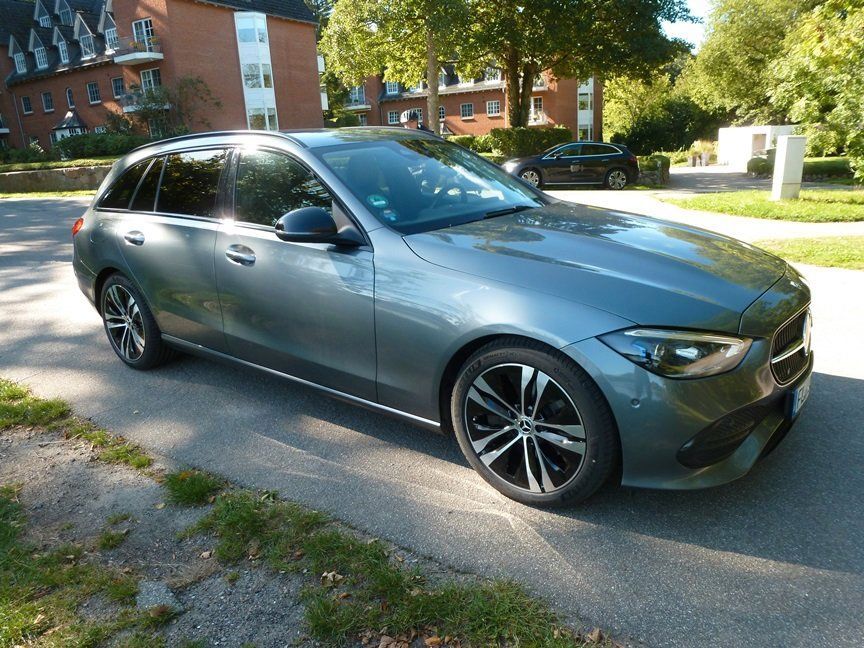 Image of Mercedes-Benz C 220