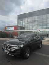 Volkswagen Touareg Elegance 4Motion - VW Touareg in Duisburg