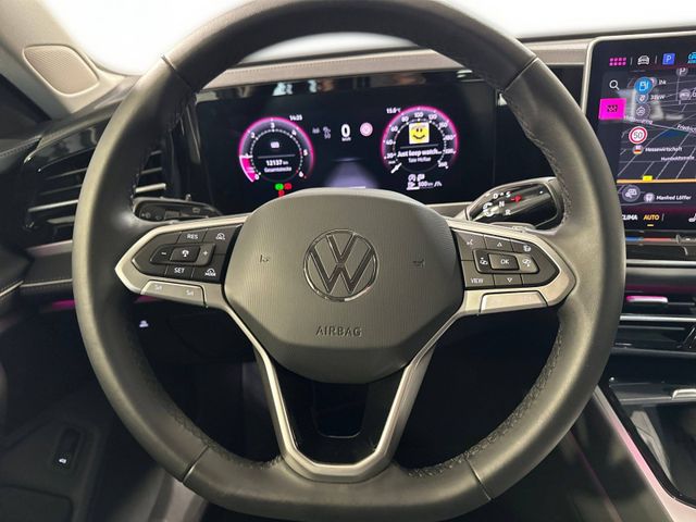 Passat Variant 2.0 TDI DSG ELEGANCE IQ.LIGHT+AHK