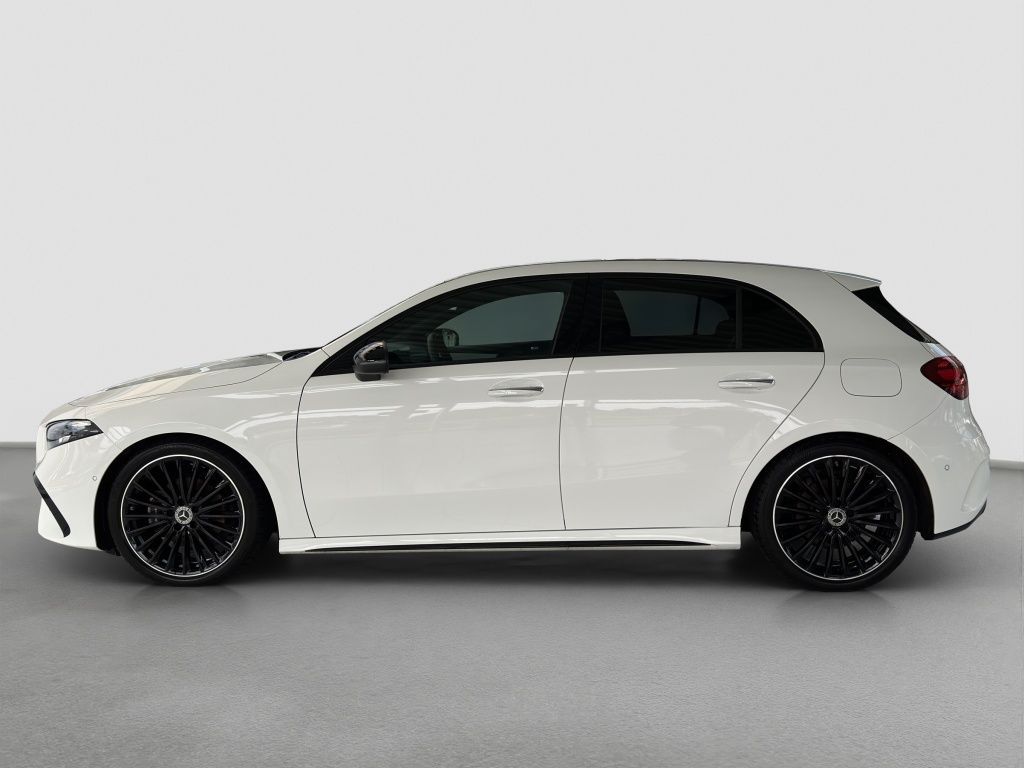 Fahrzeugabbildung Mercedes-Benz A 200 AMG Line AMG*Night*Navi*PDC*ParkAss*RFK