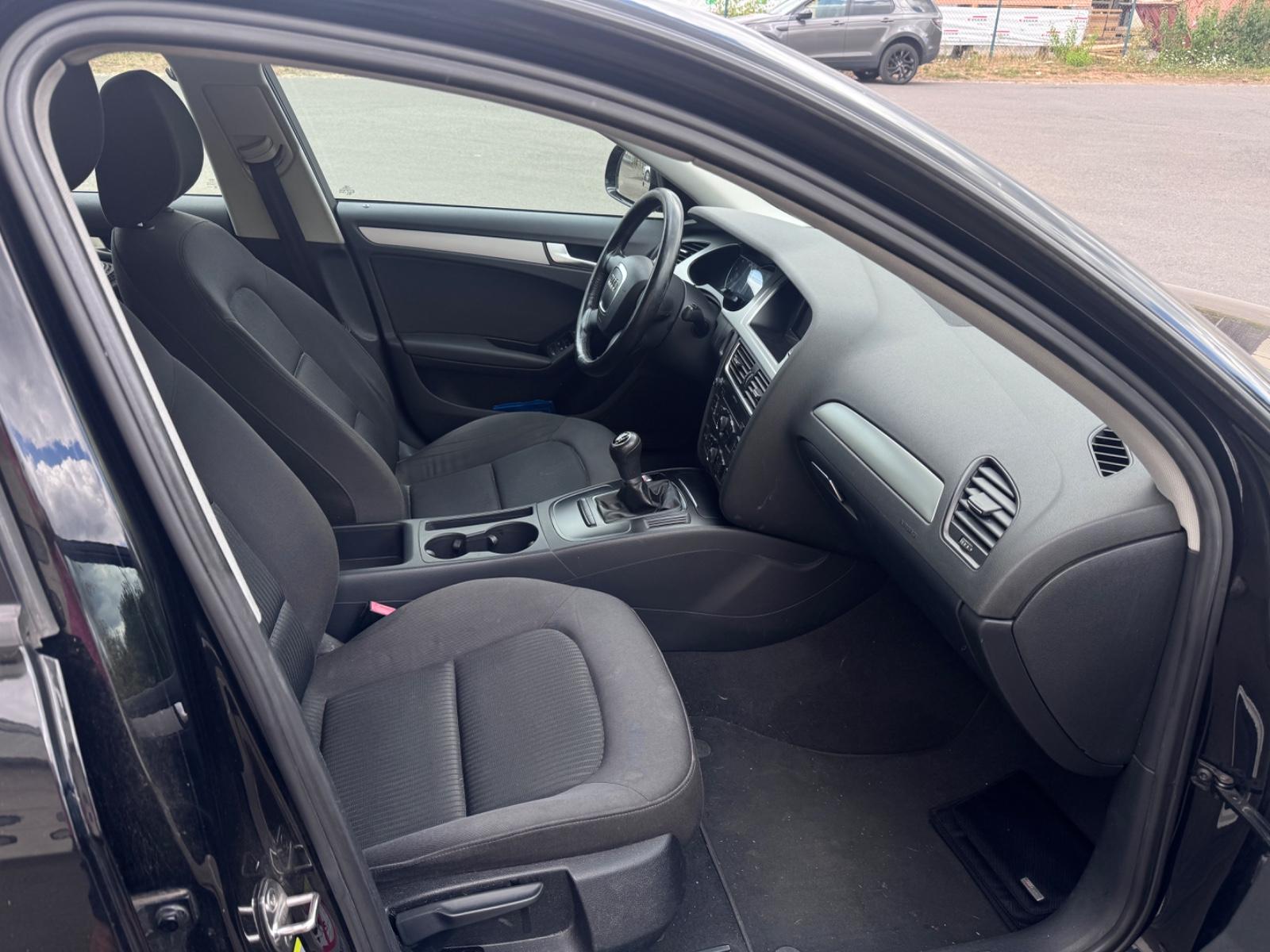 Audi A4 2008 — photo 7