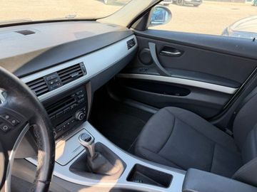 BMW 318 - 11