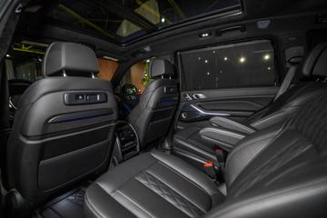 2022 Alpina XB7 照片 7