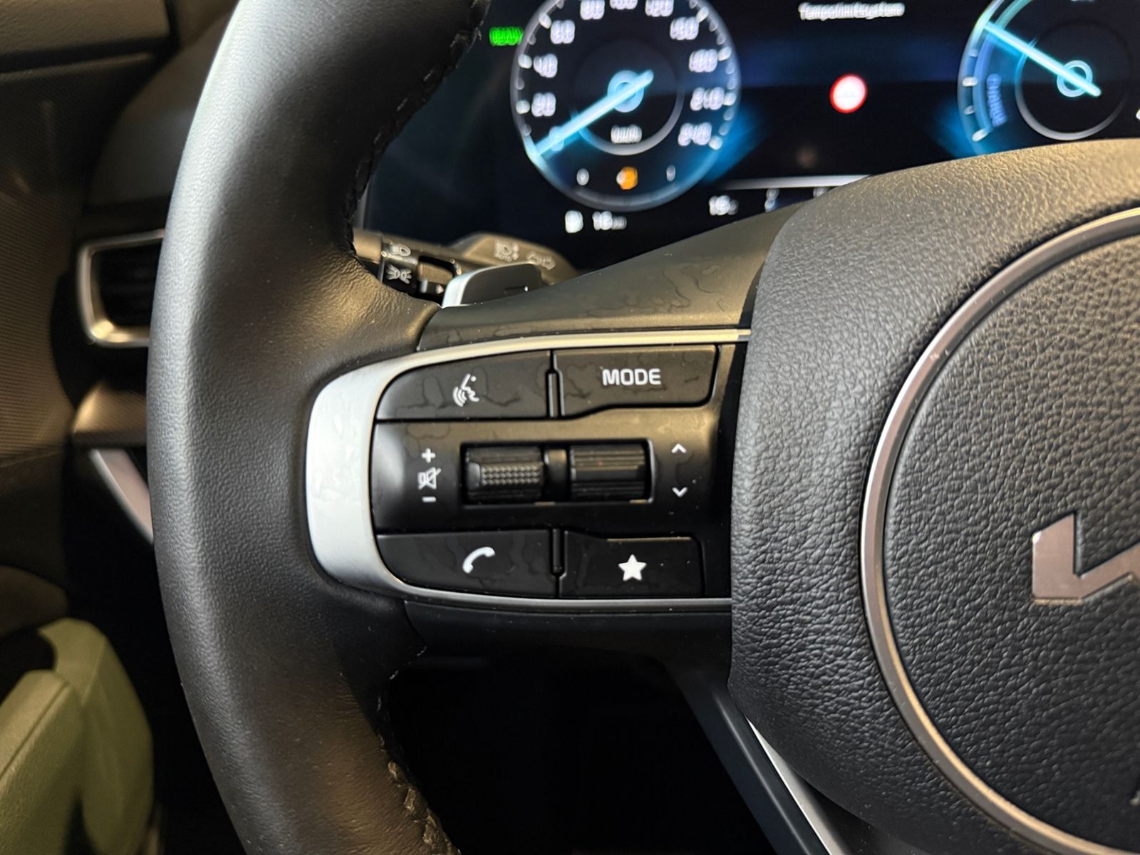 Fahrzeugabbildung Kia Sportage Nightline Edition Hybrid HEV 4WD AHK