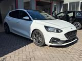 Ford Focus ST Lim. 2.0 EB LED+NAV+HuD+PANO+RECARO+KAM - Ford Focus mit Diesel-Antrieb: Limousine, 2.0