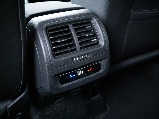 Touran 1.5 TSI DSG Highline BMT PDC NAVI AHK ACC