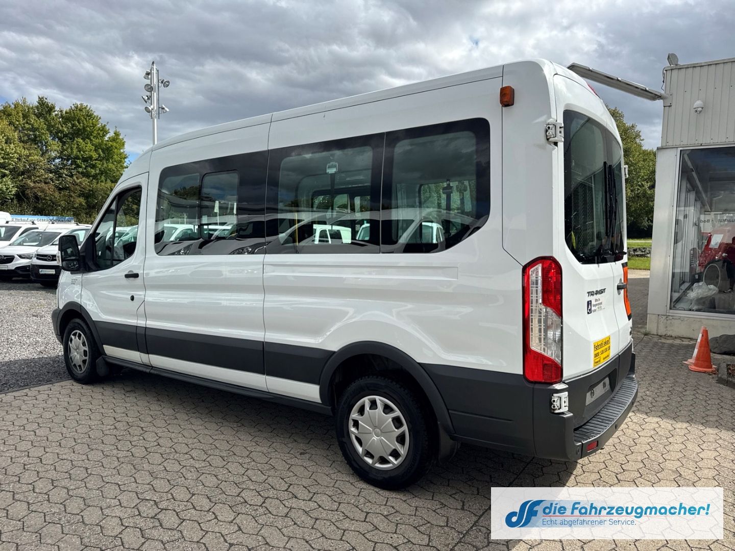 Fahrzeugabbildung Ford Transit Kombi 350 L3 Trend 2.2 TDCi DPF *7211 *K