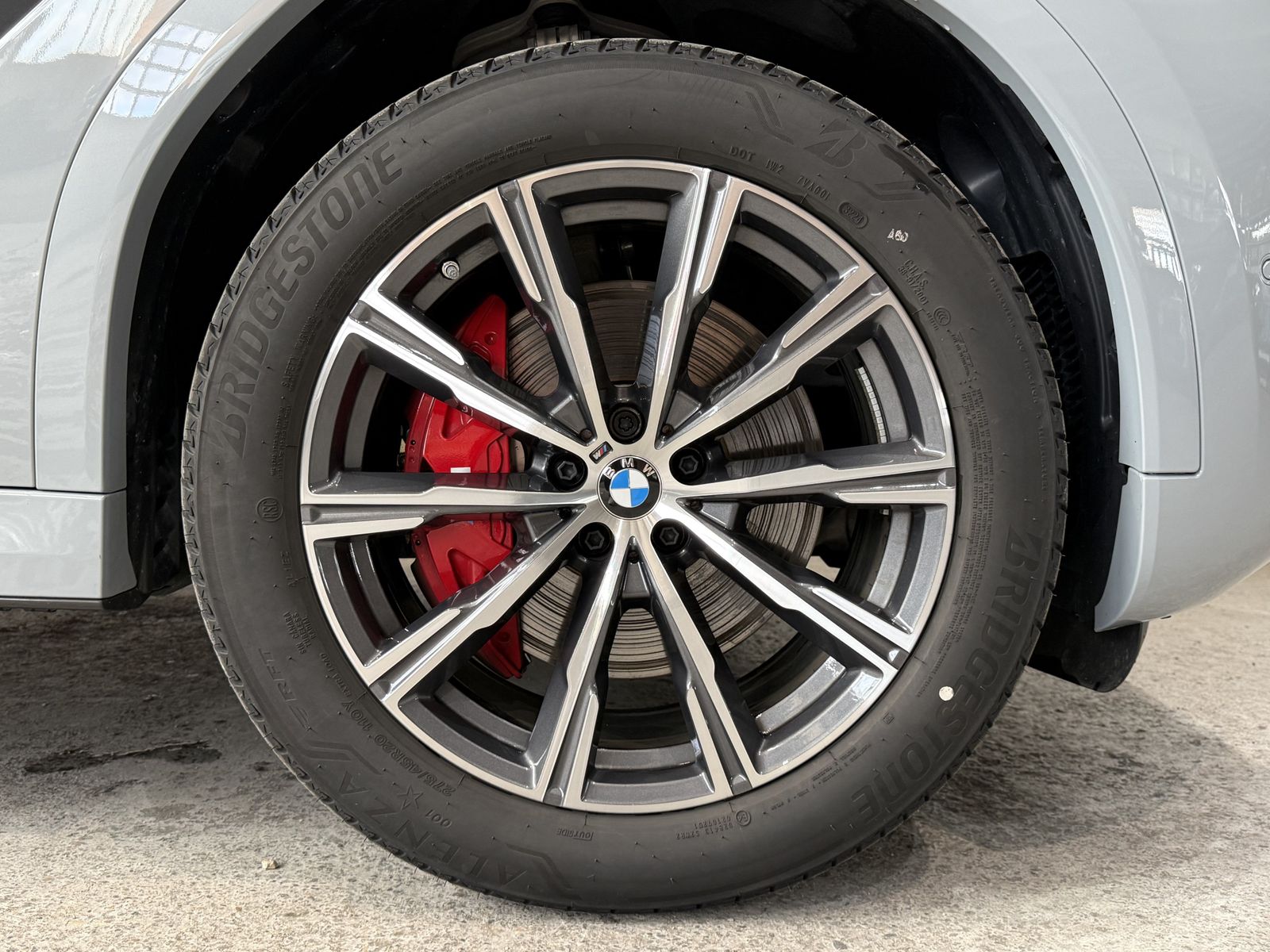 Fahrzeugeinzelansicht 15 Fahrzeugabbildung BMW X6 xDrive30d M Sport Gestiksteuerung HK HiFi