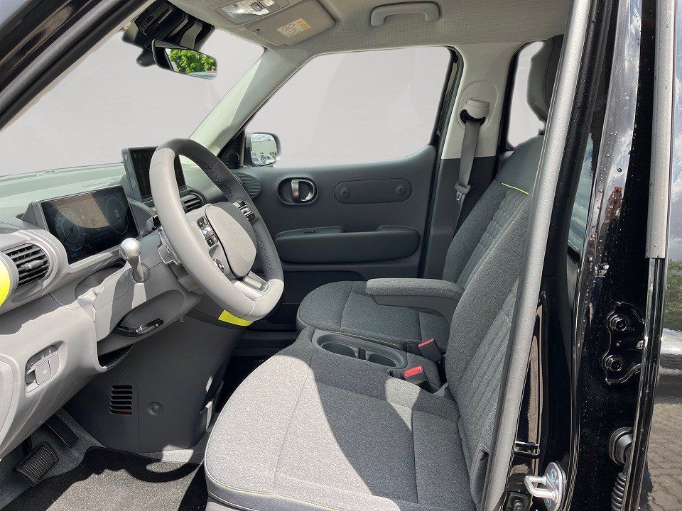 Fahrzeugabbildung Hyundai INSTER 49kWh CROSS Effizienz