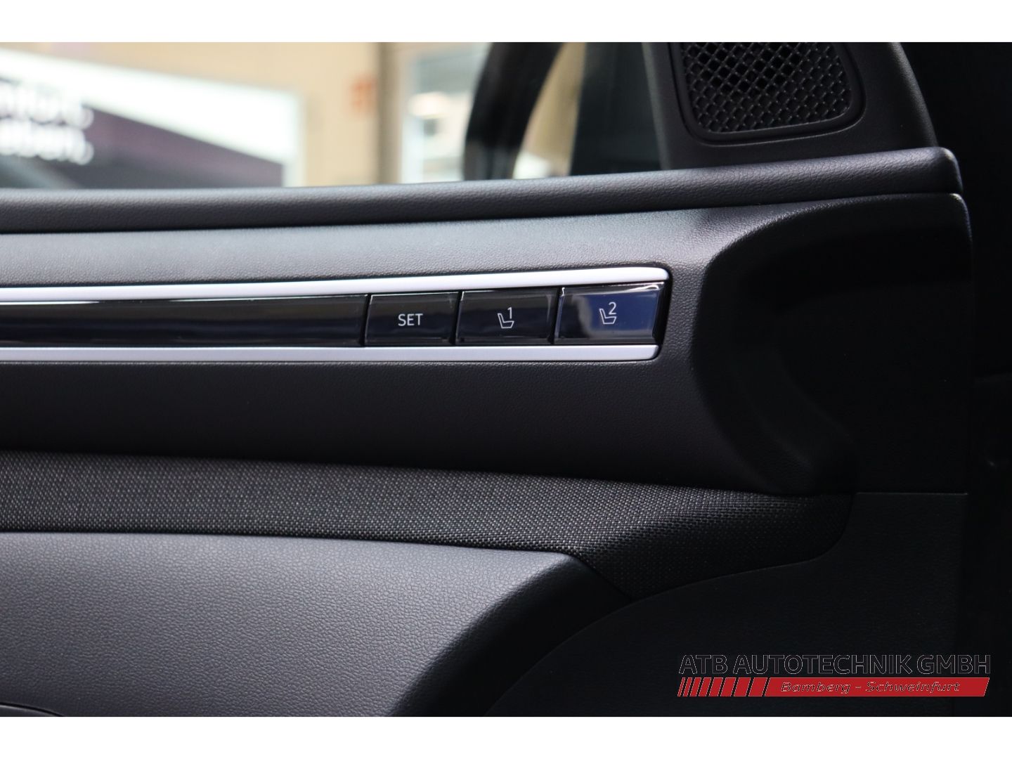 Fahrzeugabbildung Hyundai Tucson Prime PHEV 1.6 T-GDi 4WD 97,4% SOH Navi S
