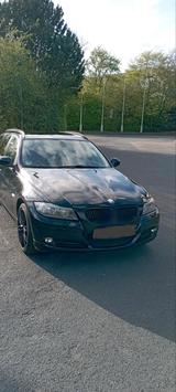 BMW E91 320i - BMW 320: 320i E91
