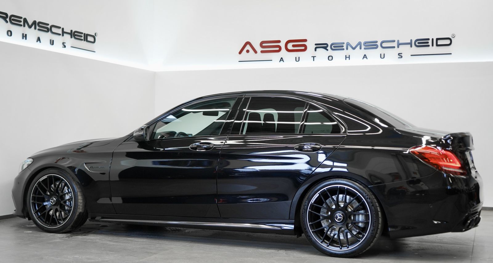 Mercedes Benz C 63 Amg