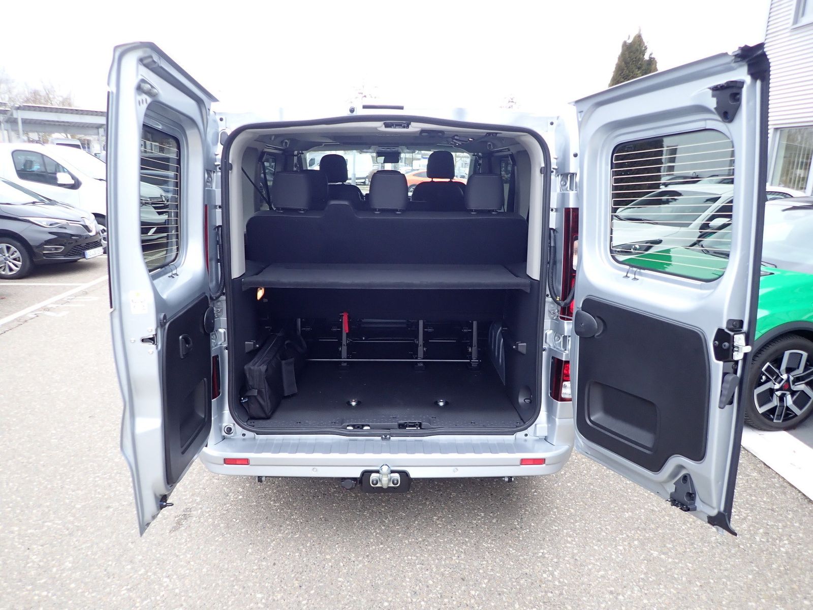 Fahrzeugabbildung Renault Trafic Pkw Evolution Blue dCi 170 Automatik MY25