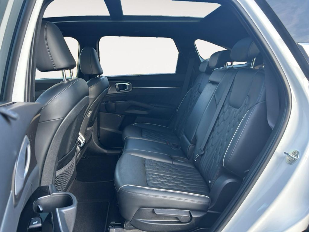 Fahrzeugabbildung Kia Sorento 1.6T-GDI Hybrid AWD OPF Aut. Platinum