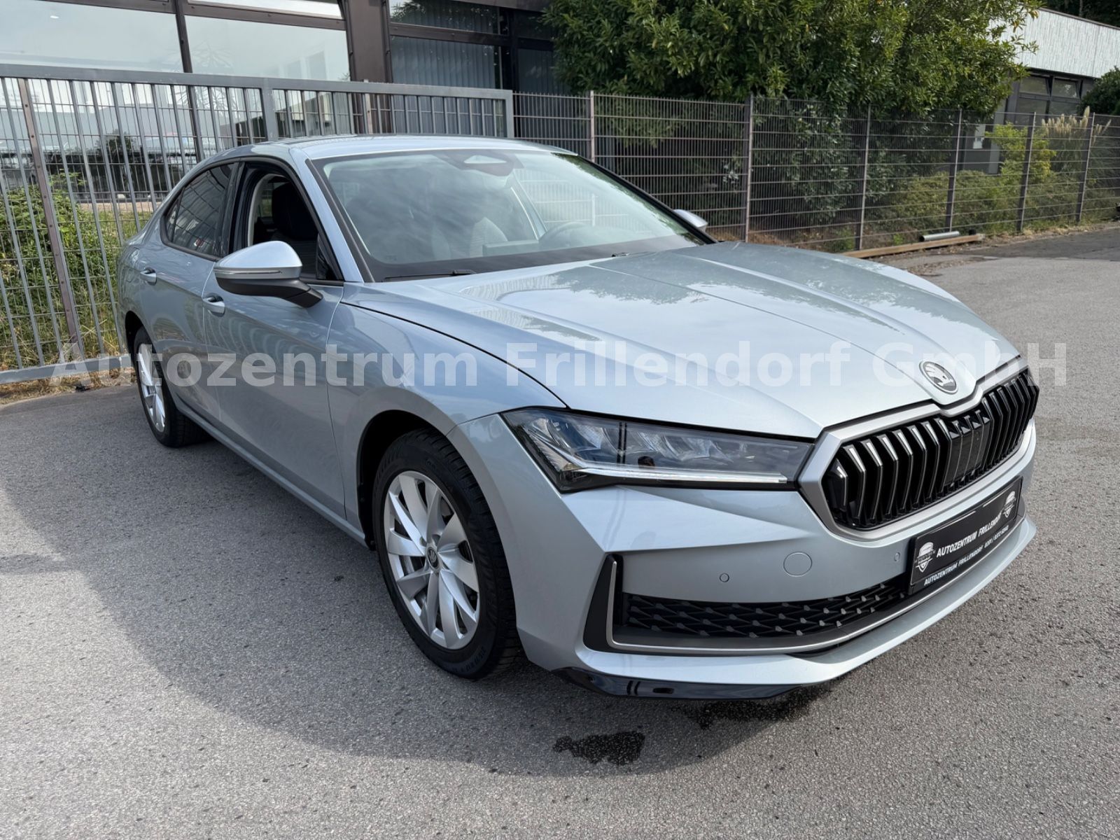 Skoda Superb Lim. mHEV AUTOMATIK/LED/WINTERPAKET!! imagem 3