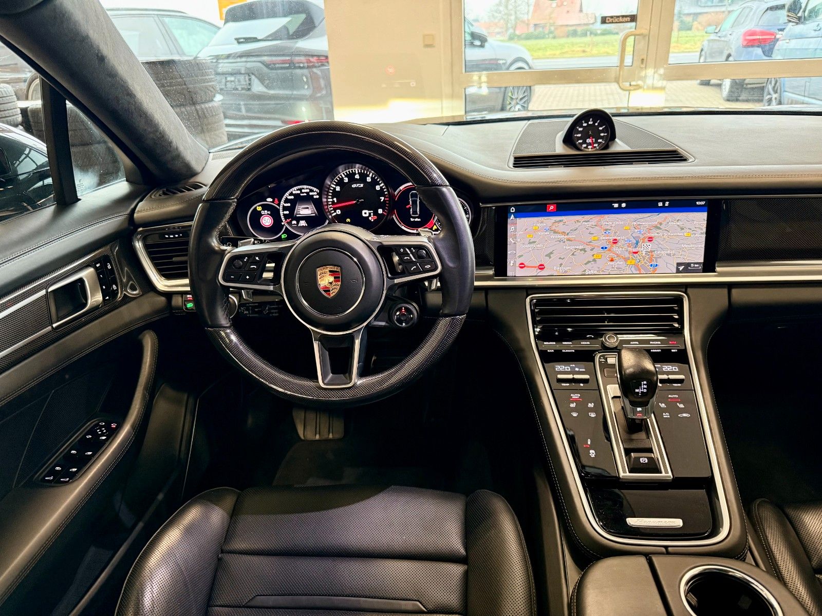 Fahrzeugabbildung Porsche Panamera GTS Sport Turismo Panorama/ACC/HeadUP