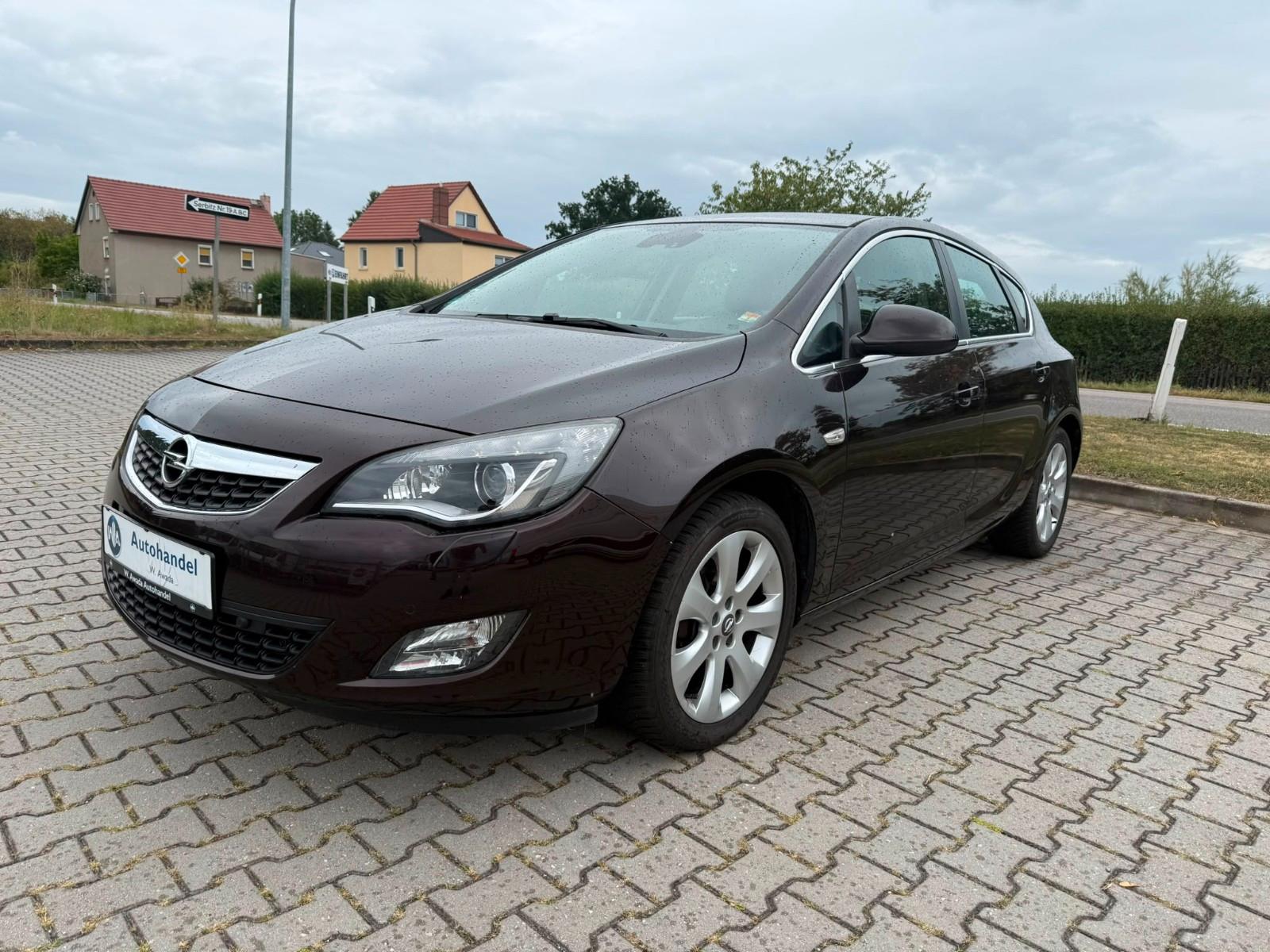 Opel Astra J Lim. 5-trg. Innovation