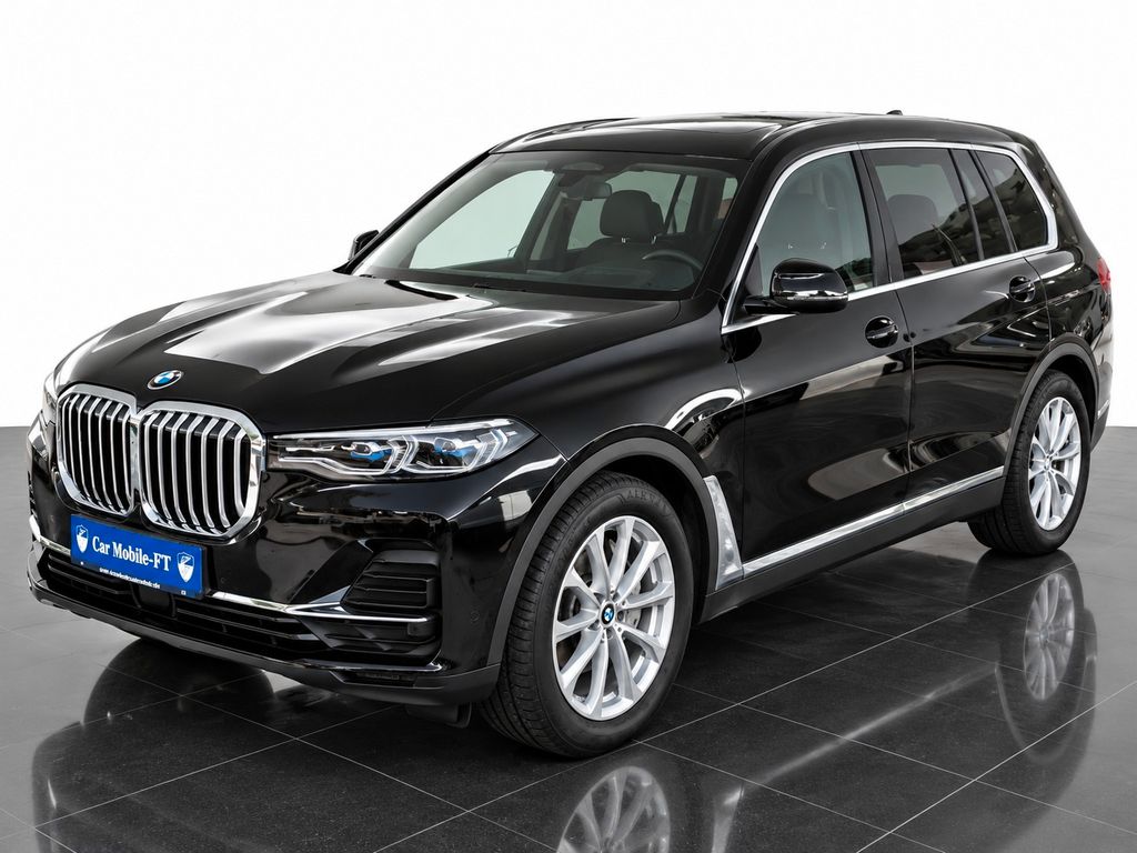 Image of BMW X7