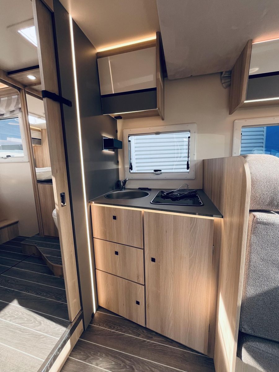 Fahrzeugabbildung NobelART T 6000 Ford