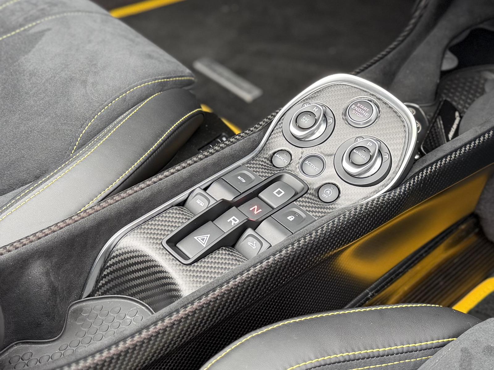 McLaren 600LT Spider''MwSt.''Carbon''Lift''B&W''Memory''
