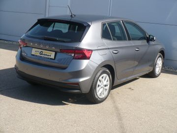 Bild 4 Skoda Fabia Sondermodell Kamera PDC Sitzheiz LED ALU