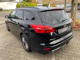 Ford Focus 1,0 EcoBoost 92kW ST-Line Turnier// - Ford Focus: Kombi