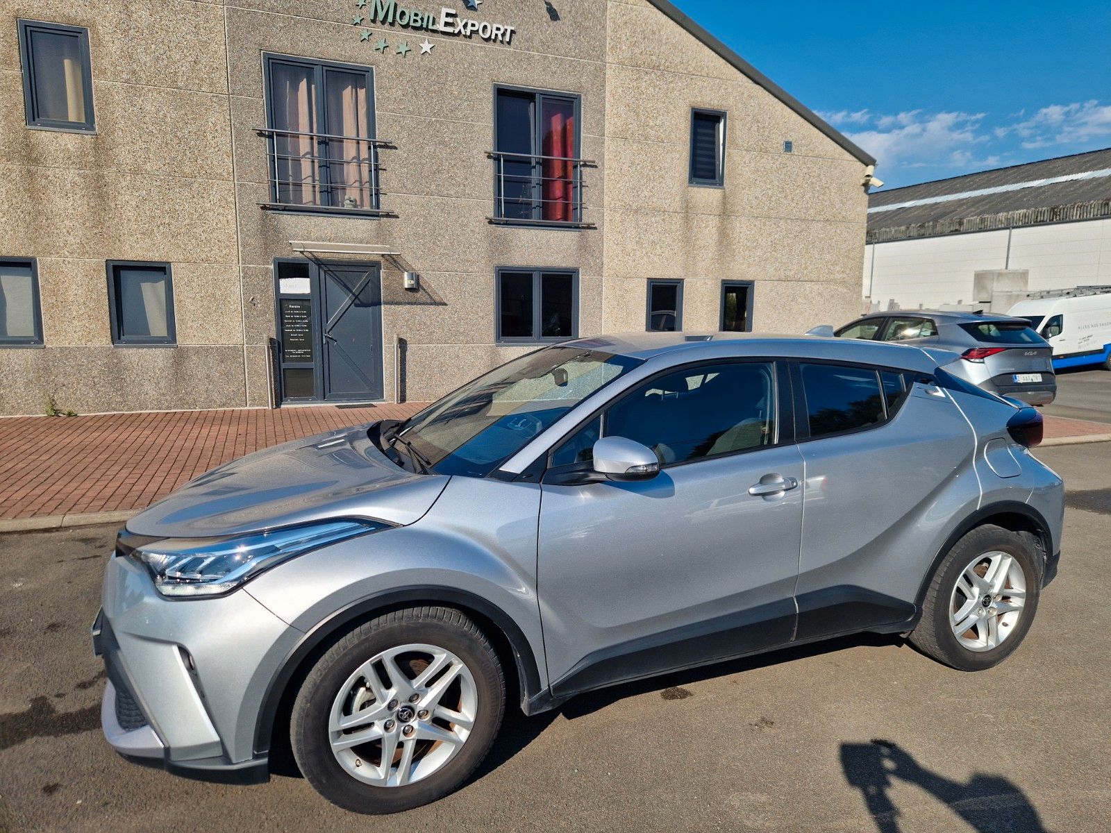 Toyota C-HR 1.8-l-VVTi Dynamic E-CVT, NAVI, CAM, KLIMA