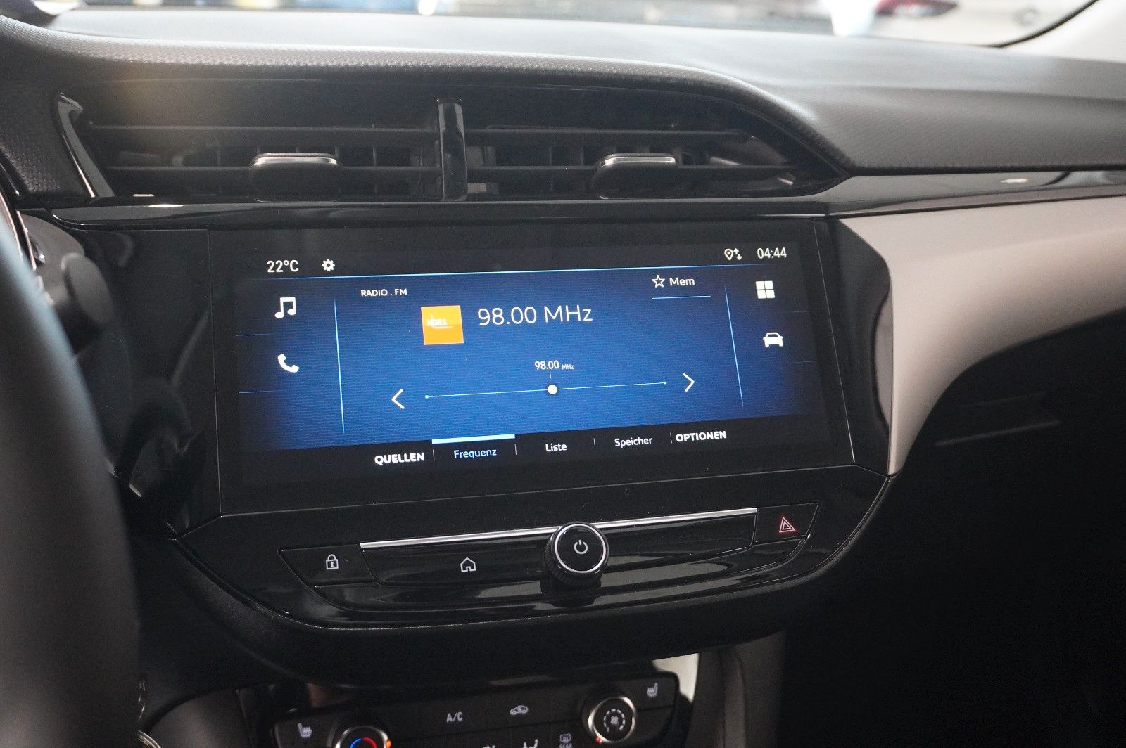 Fahrzeugabbildung Opel Corsa F 1.2 FACELIFT NAVI/LED/KAMERA/VIRTU./DAB+