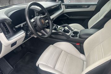 Porsche Cayenne - 12