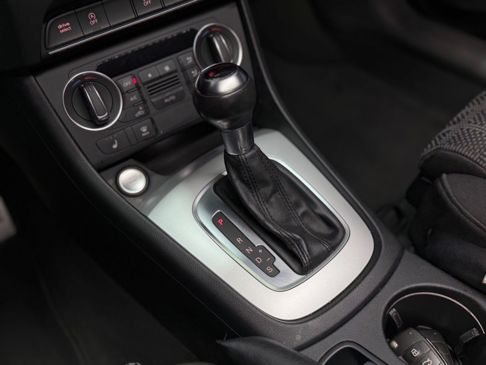 Fahrzeugabbildung Audi Q3 sport|S-Line|S-Tronic|AHK|NAVI|AUTOMATIK