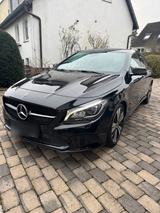 Mercedes-Benz Mercedes CLA Shooting Break 200D - Mercedes-Benz 200: Kombi, B