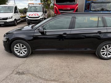 Volkswagen Passat Variant - 11