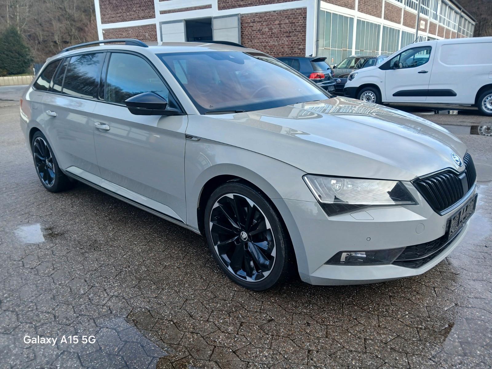 Skoda Superb Combi Sportline DSG ACC Alcantara 1.Hand