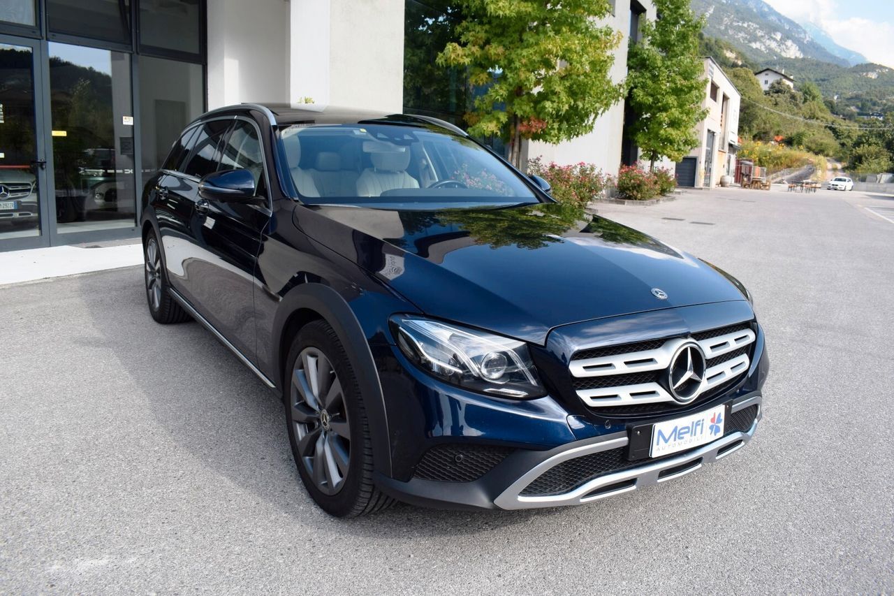 MERCEDES-BENZ Mercedes-benz E 220 d S.W. 4Matic Auto Premium P
