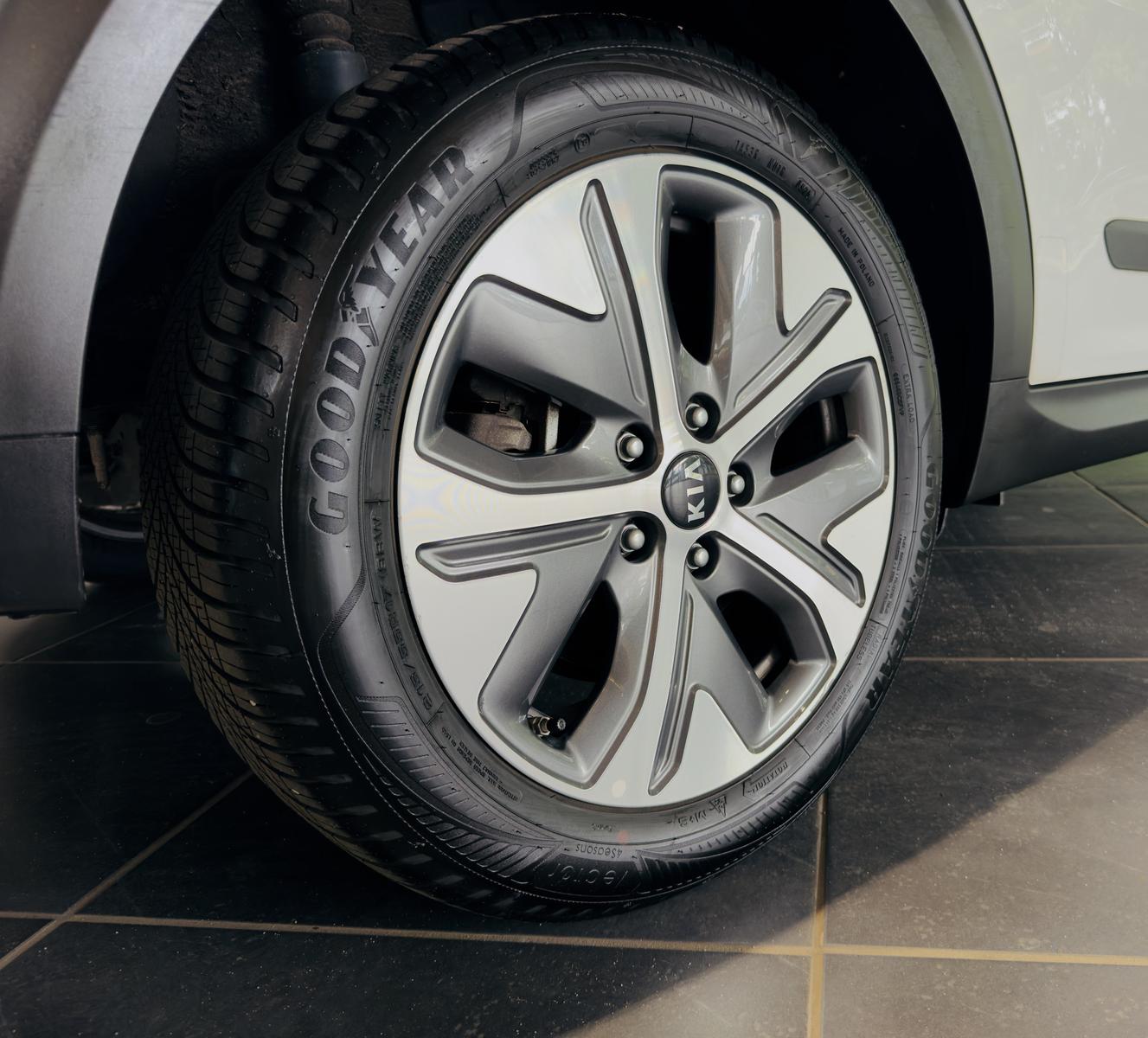 Kia Niro EV E-NIRO RÜCKFAHRKAMERA / DAB / 1. BESITZ