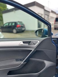 Volkswagen Golf - 11